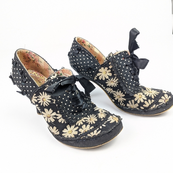 Irregular Choice Shoes - Irregular Choice Iconic Black Lace Up Heel sized 11 but fit more like a size 10